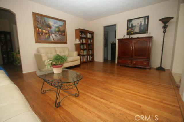 San Gabriel, CA 91775,8374 Doris AVE