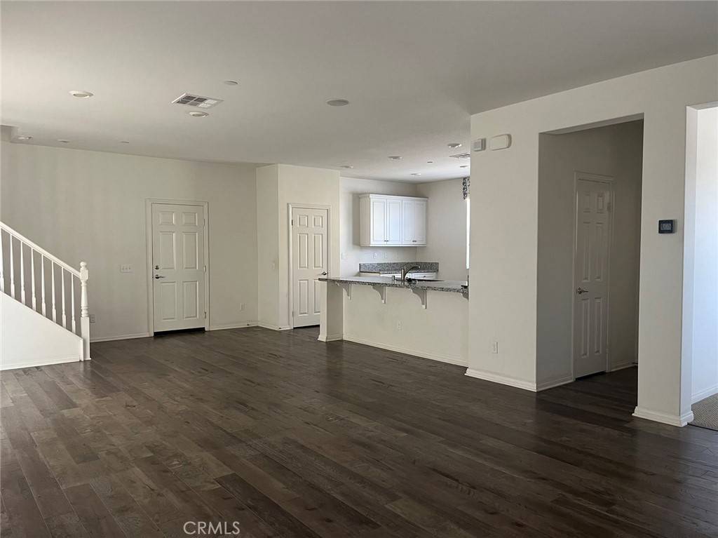 Eastvale, CA 92880,13084 Irisbend AVE