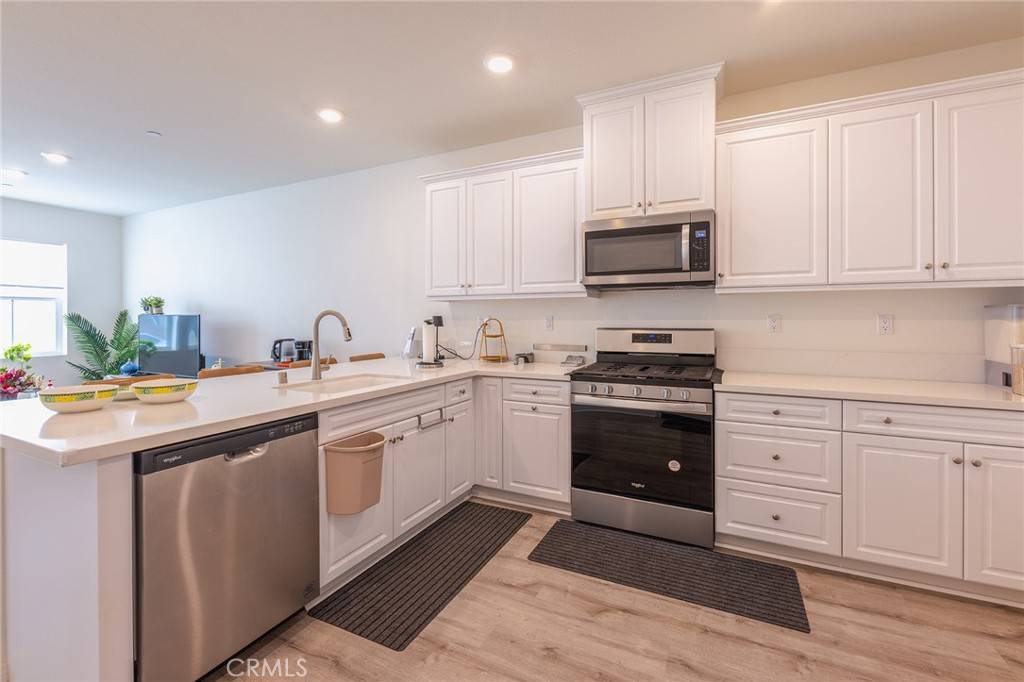 Ontario, CA 91761,4058 E Coronado Privado