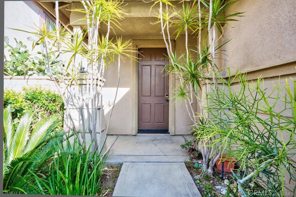 Fontana, CA 92336,6273 Long Cove DR