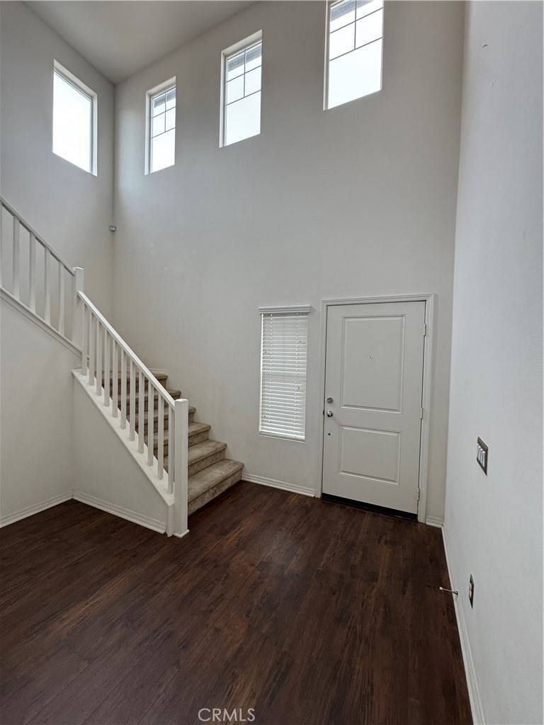 Eastvale, CA 91752,11016 Clear Lake LN
