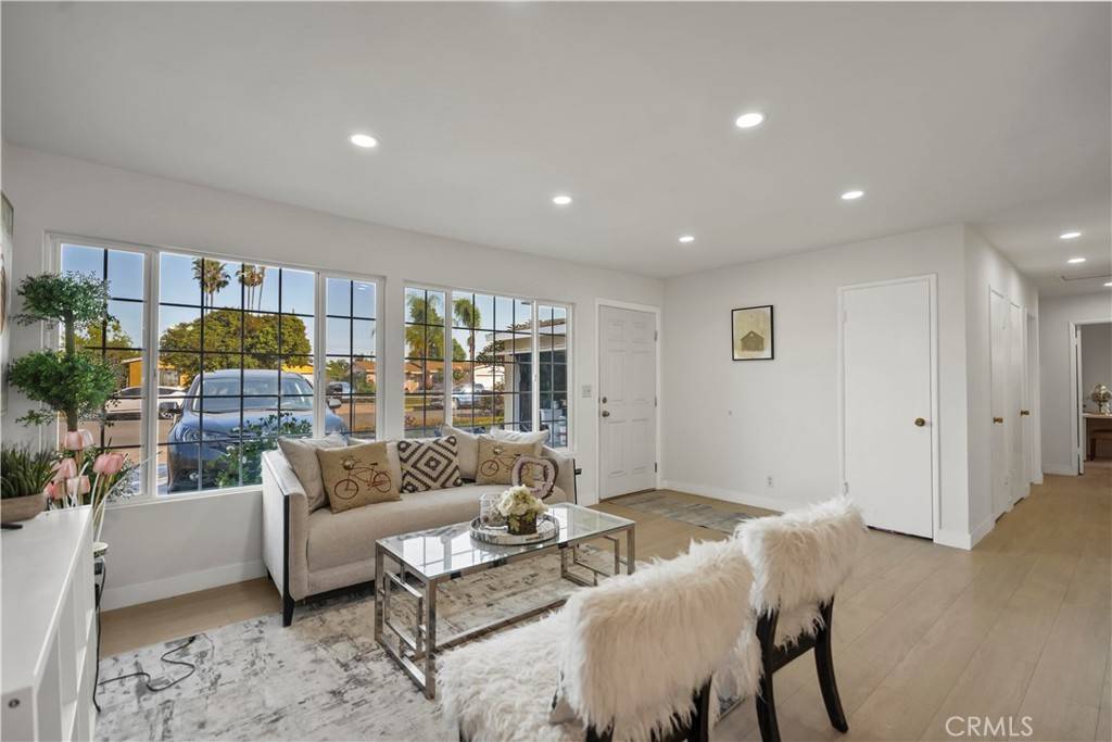 La Puente, CA 91744,369 Lang AVE