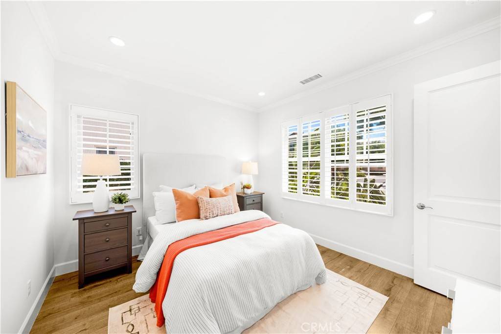 178 Firefly Irvine, CA 92618