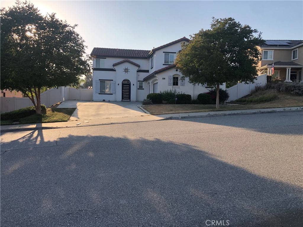 Moreno Valley, CA 92557,10189 Via Pescadero