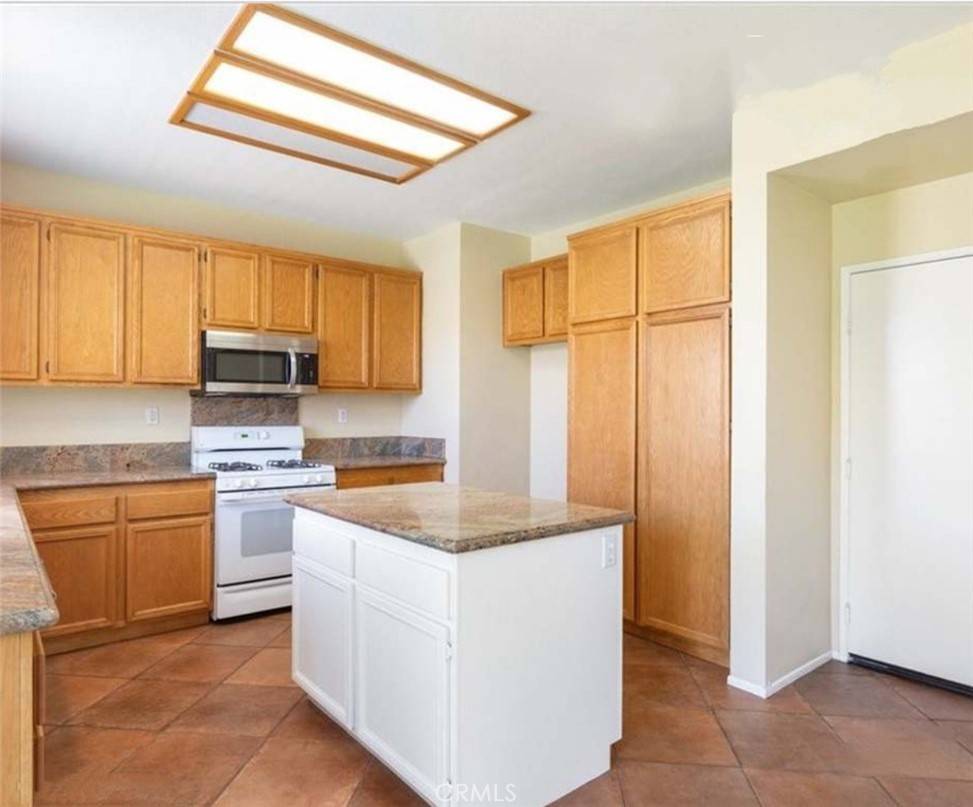 42135 Chestnut DR Temecula, CA 92591