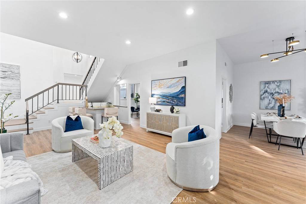 Fullerton, CA 92835,532 Riviera CT