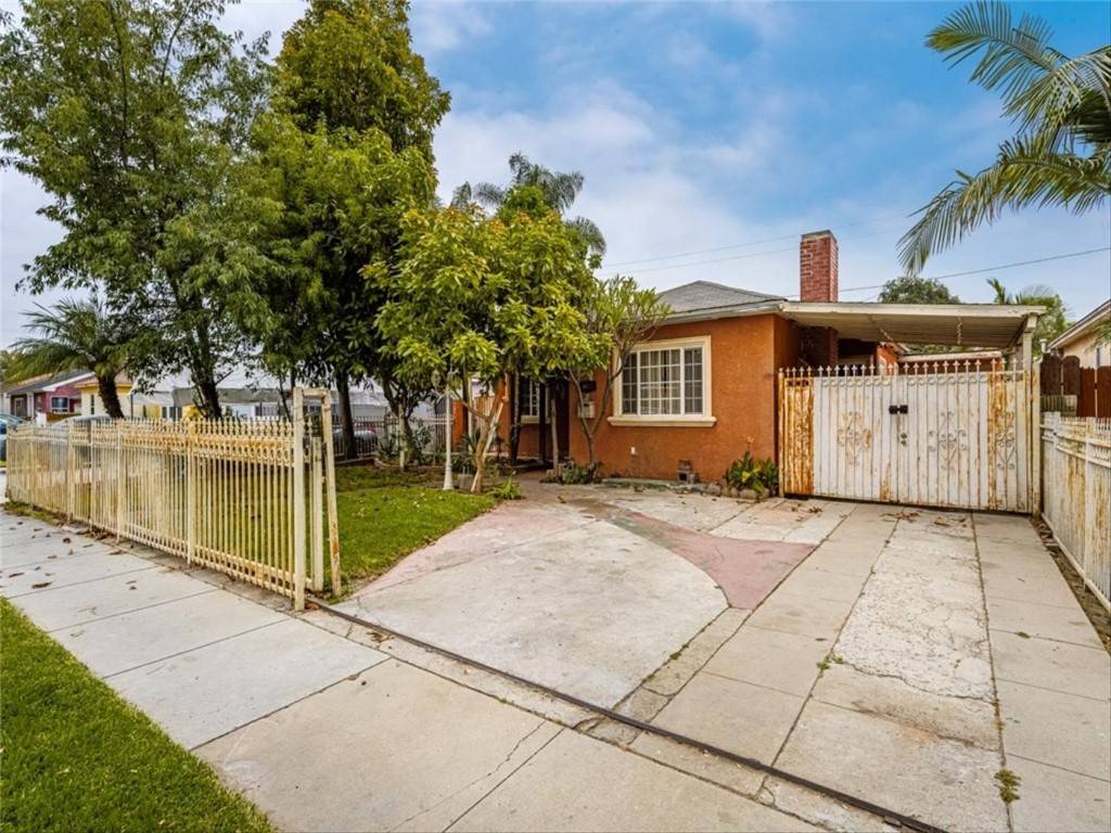 Lynwood, CA 90262,10933 Sampson AVE