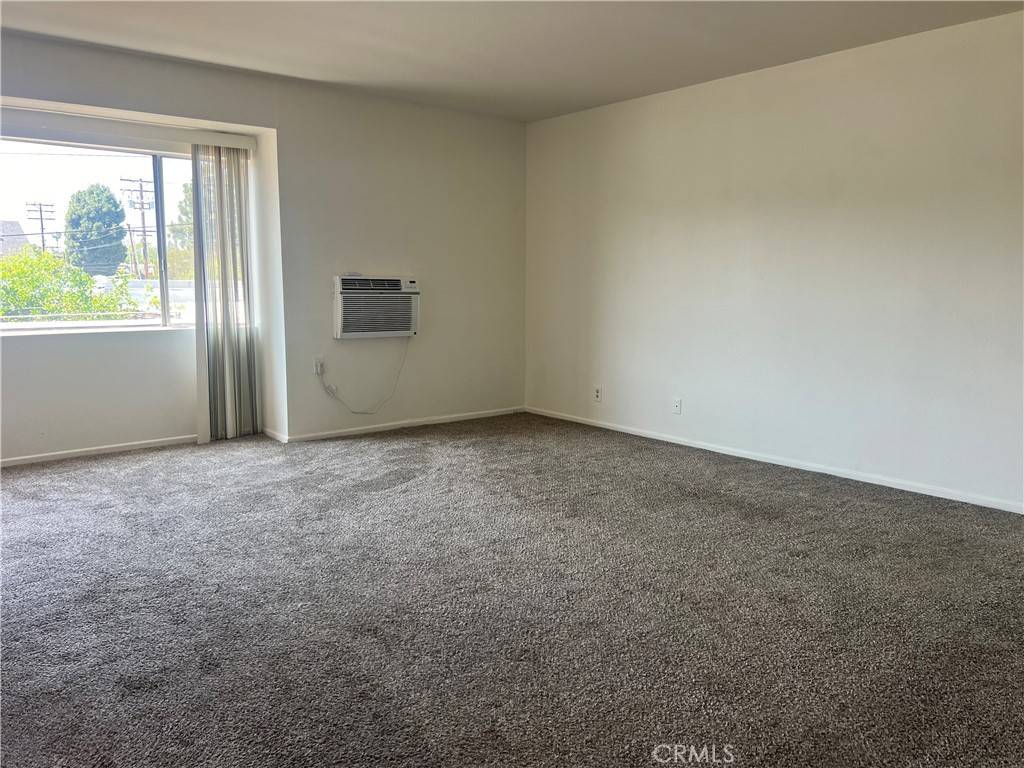 Alhambra, CA 91801,915 N Monterey ST #E