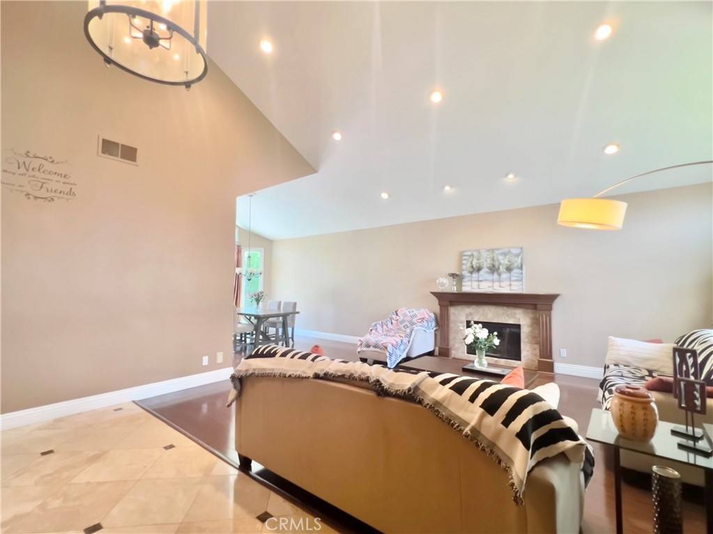 Yorba Linda, CA 92886,5180 Via Daniel