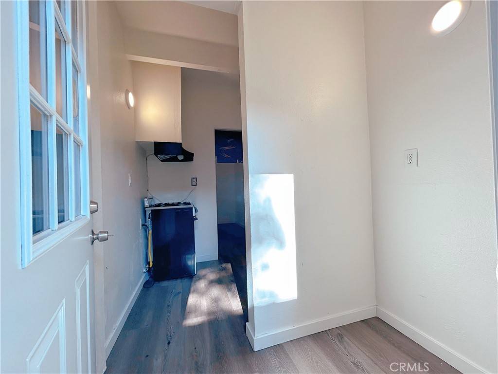 Ontario, CA 91762,5381 W Maitland St #D