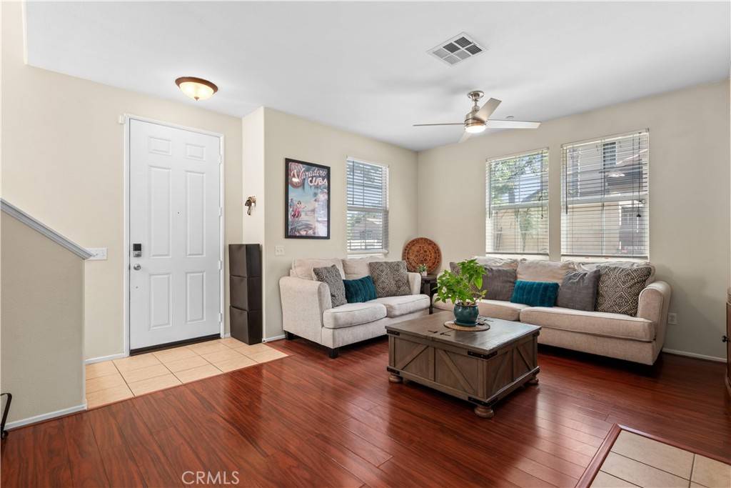 Perris, CA 92571,3385 Night Bloom LN