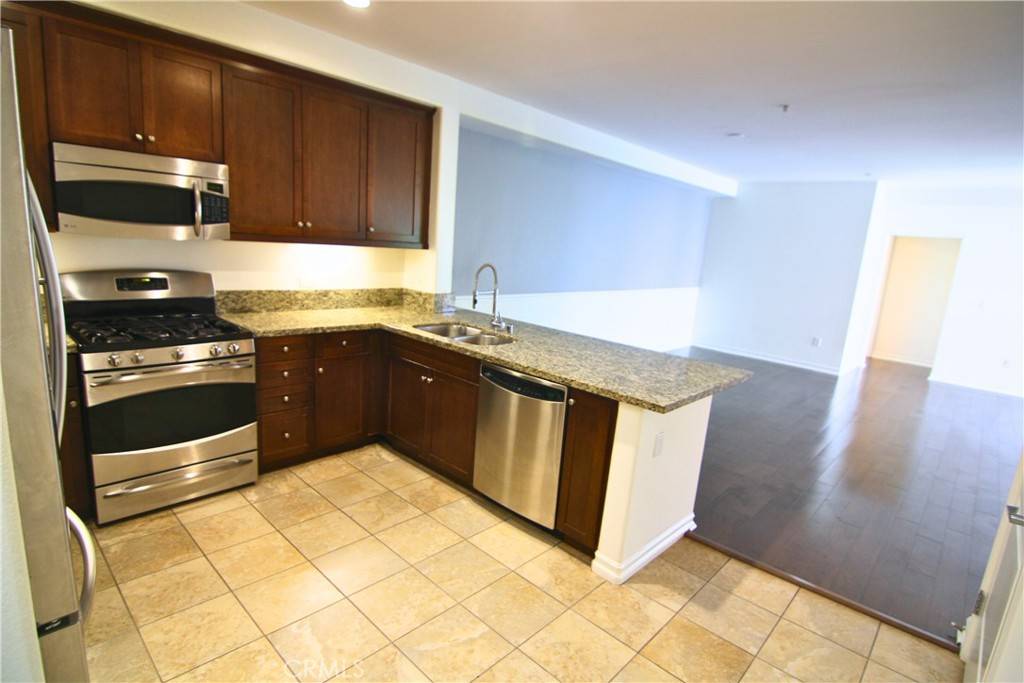 Los Angeles, CA 90013,629 Traction AVE #508