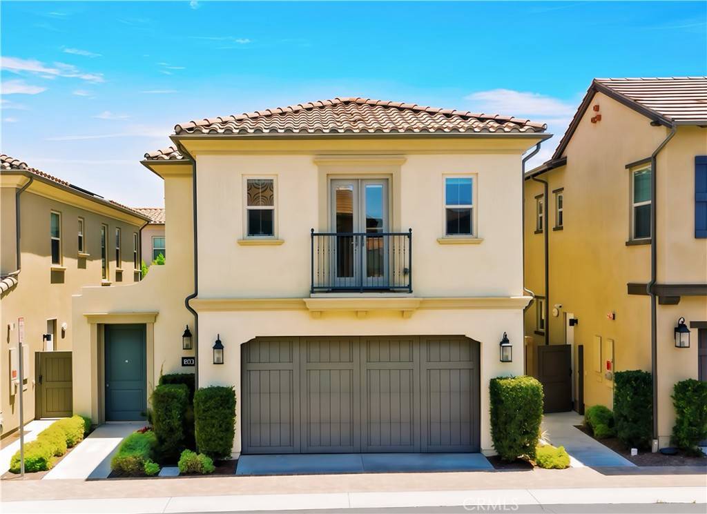 Irvine, CA 92618,206 Phoebe