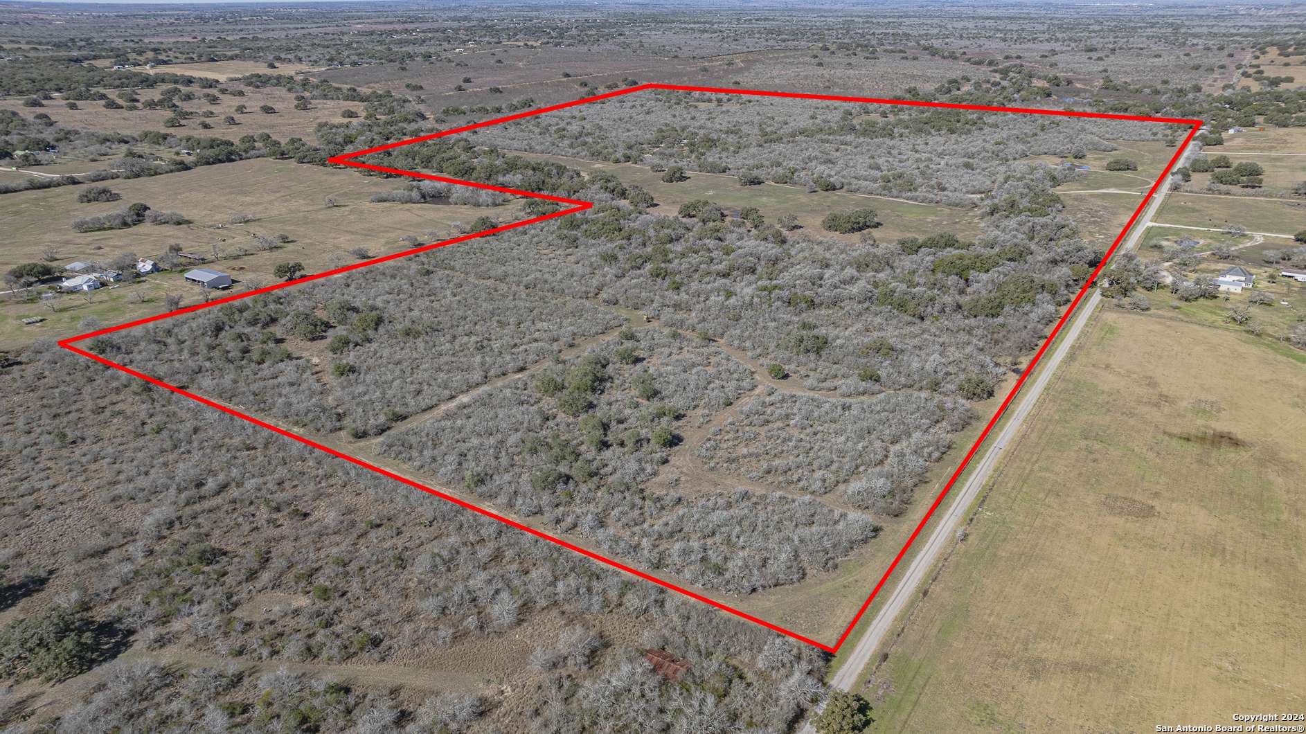 Beeville, TX 78102,305 CR 305