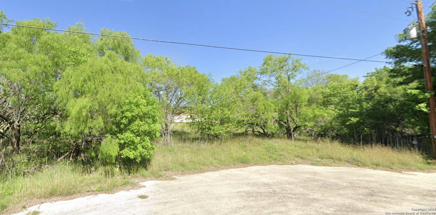 Jourdanton, TX 78026-4801,255 FERN HOLLOW DR
