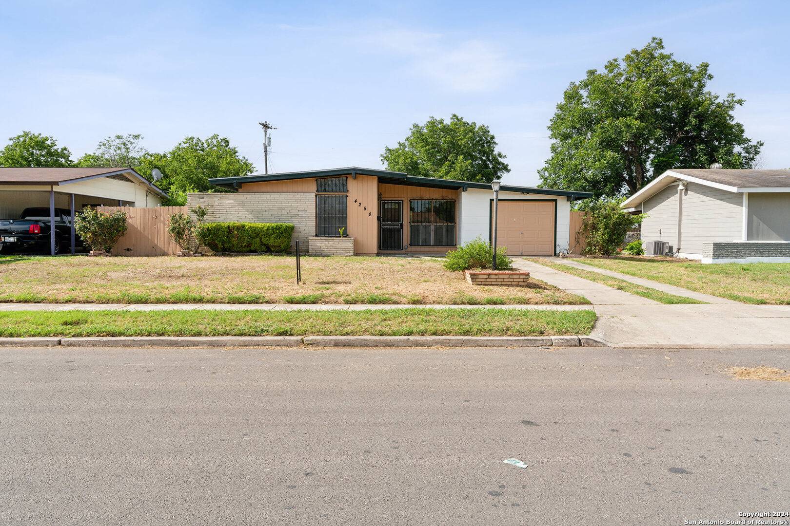 San Antonio, TX 78219-4038,4258 SKELTON DR