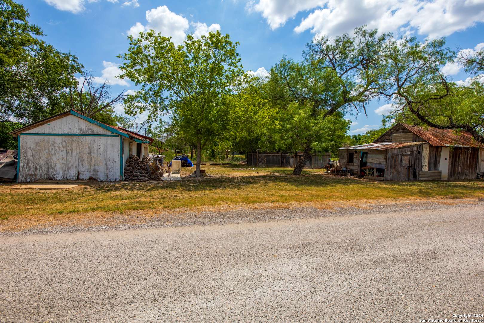 Elmendorf, TX 78112-6307,111 BEXAR