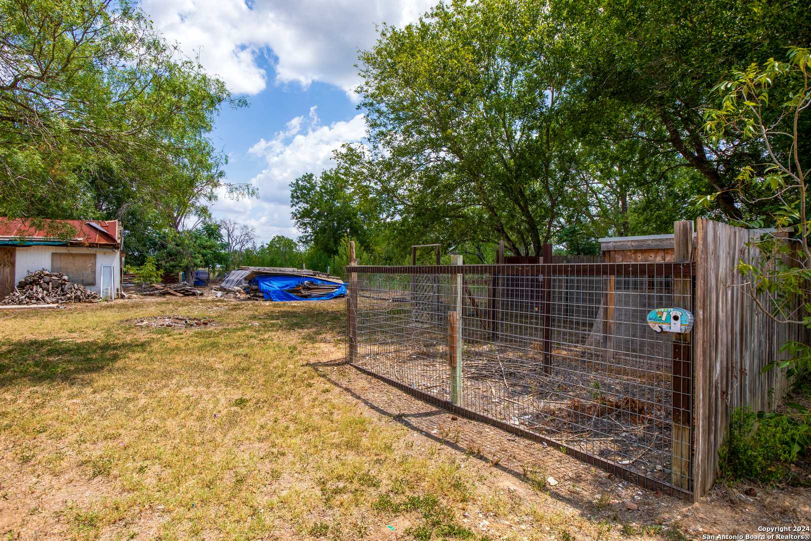 Elmendorf, TX 78112-6307,111 BEXAR