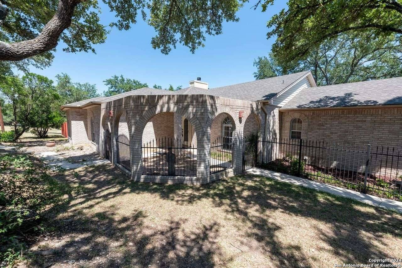 San Antonio, TX 78260-5904,26106 Choctaw Trl