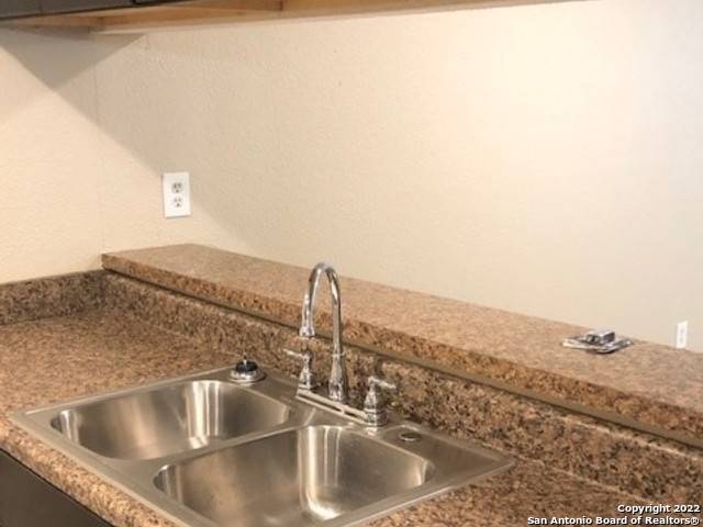 Universal City, TX 78148-3743,542 DUKEWAY UNIT 1