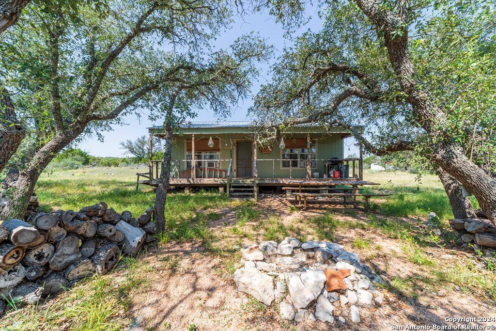 Rocksprings, TX 78880,718 SD 94430