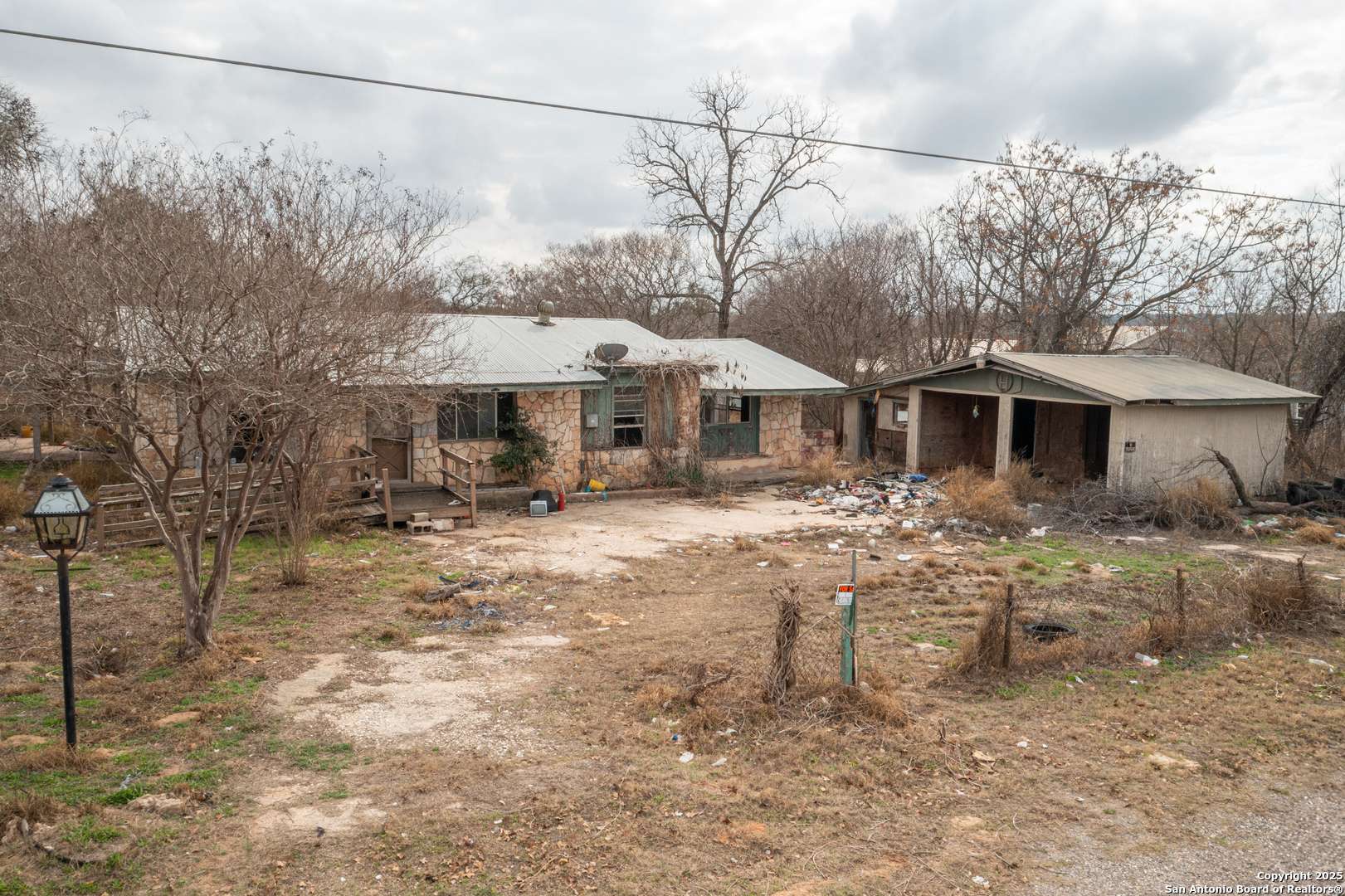 Poteet, TX 78065,313 Shalimar Rd.