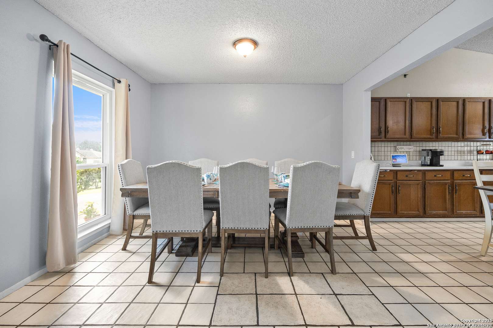 San Antonio, TX 78247,5819 Pineway