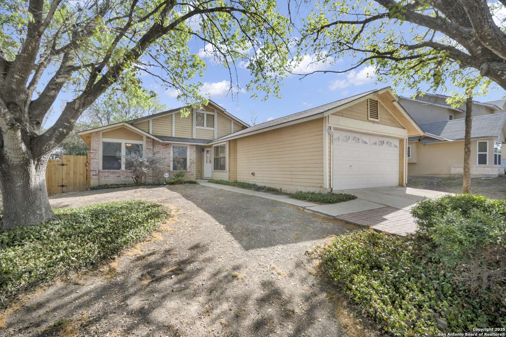 San Antonio, TX 78245,9827 sugarloaf
