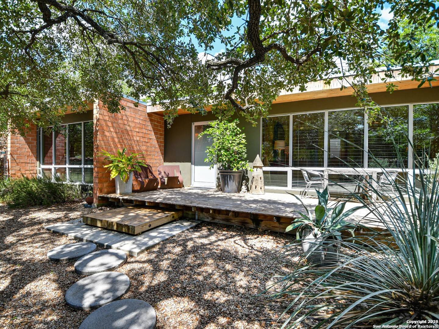 San Antonio, TX 78212,605 Kendall UNIT B