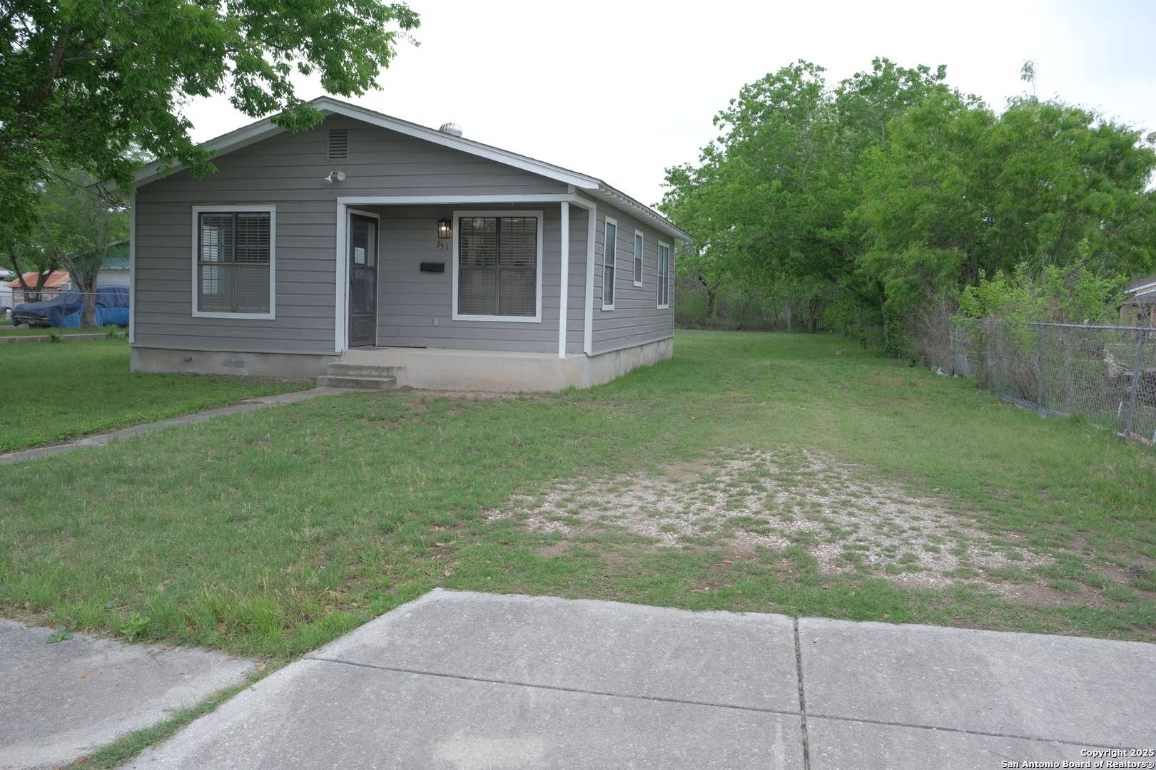 San Antonio, TX 78221,351 ROSEBUD LN.
