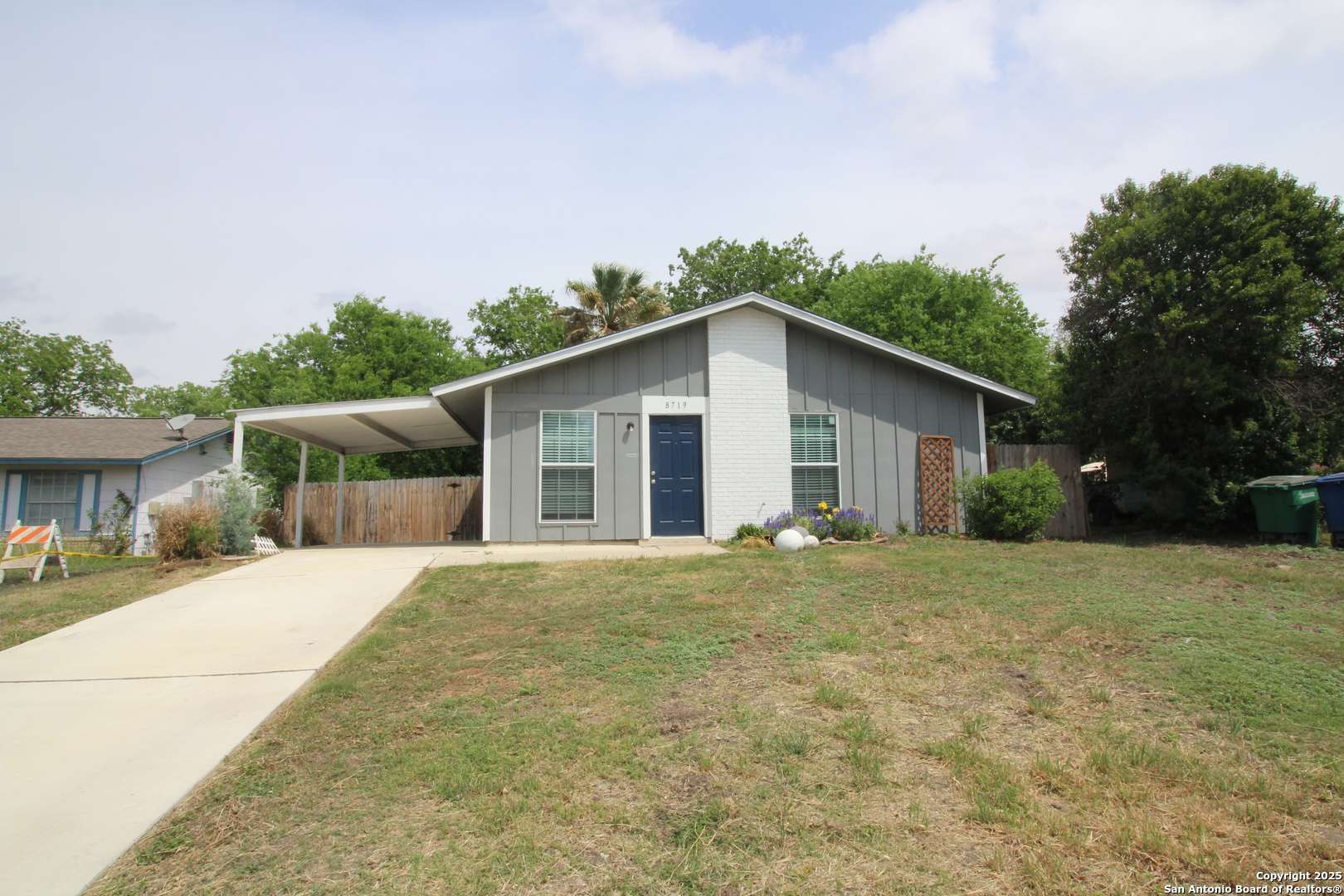 San Antonio, TX 78227,8719 Easy Valley