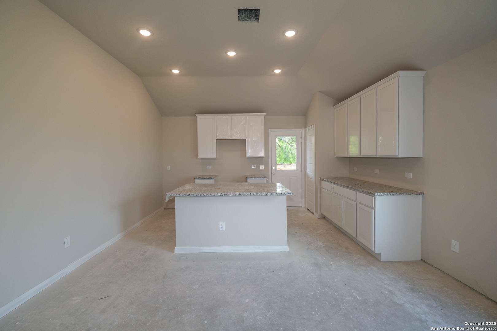 San Antonio, TX 78252,8818 Campacaus Trail