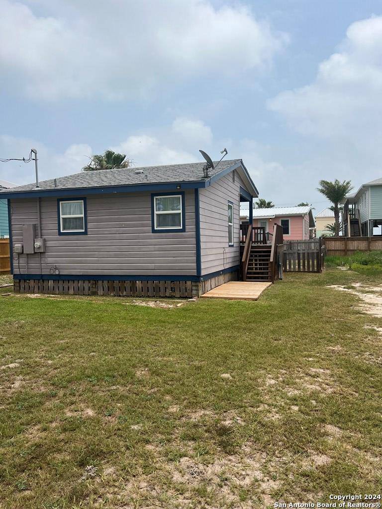 Rockport, TX 78382,820 magnolia
