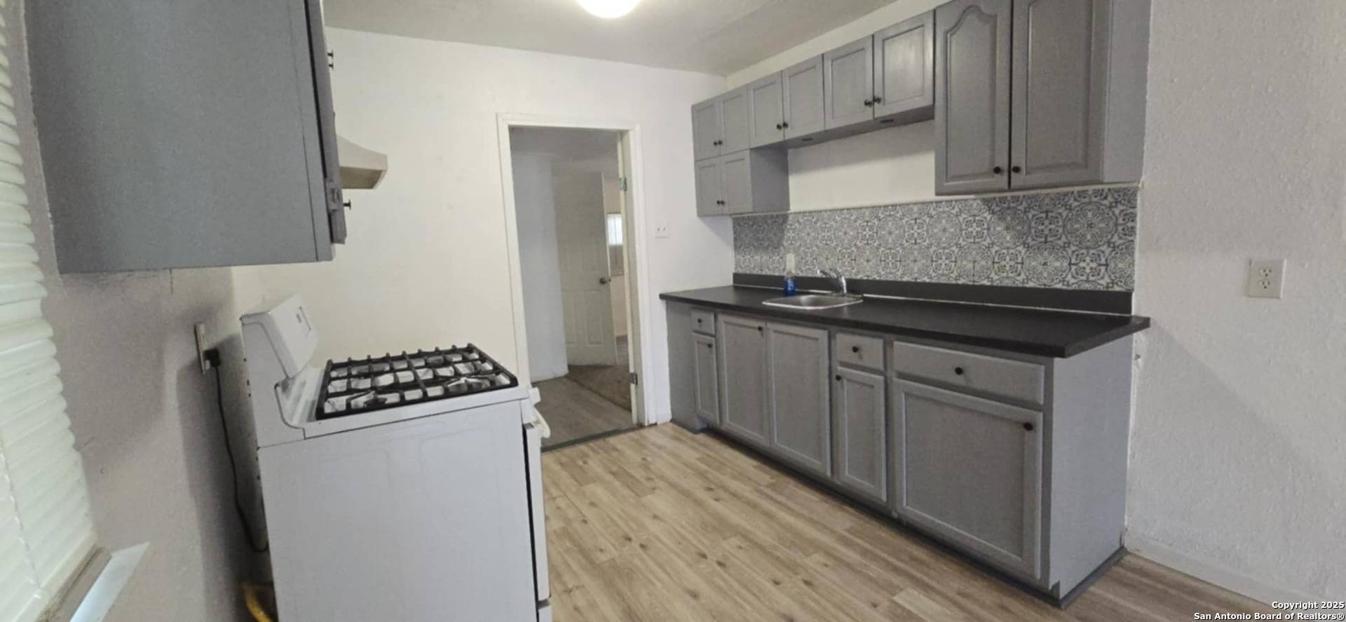 San Antonio, TX 78207,111 Menarby
