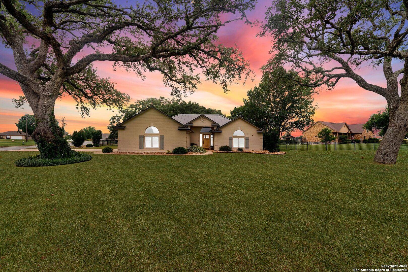 Castroville, TX 78009,105 Pr 4662