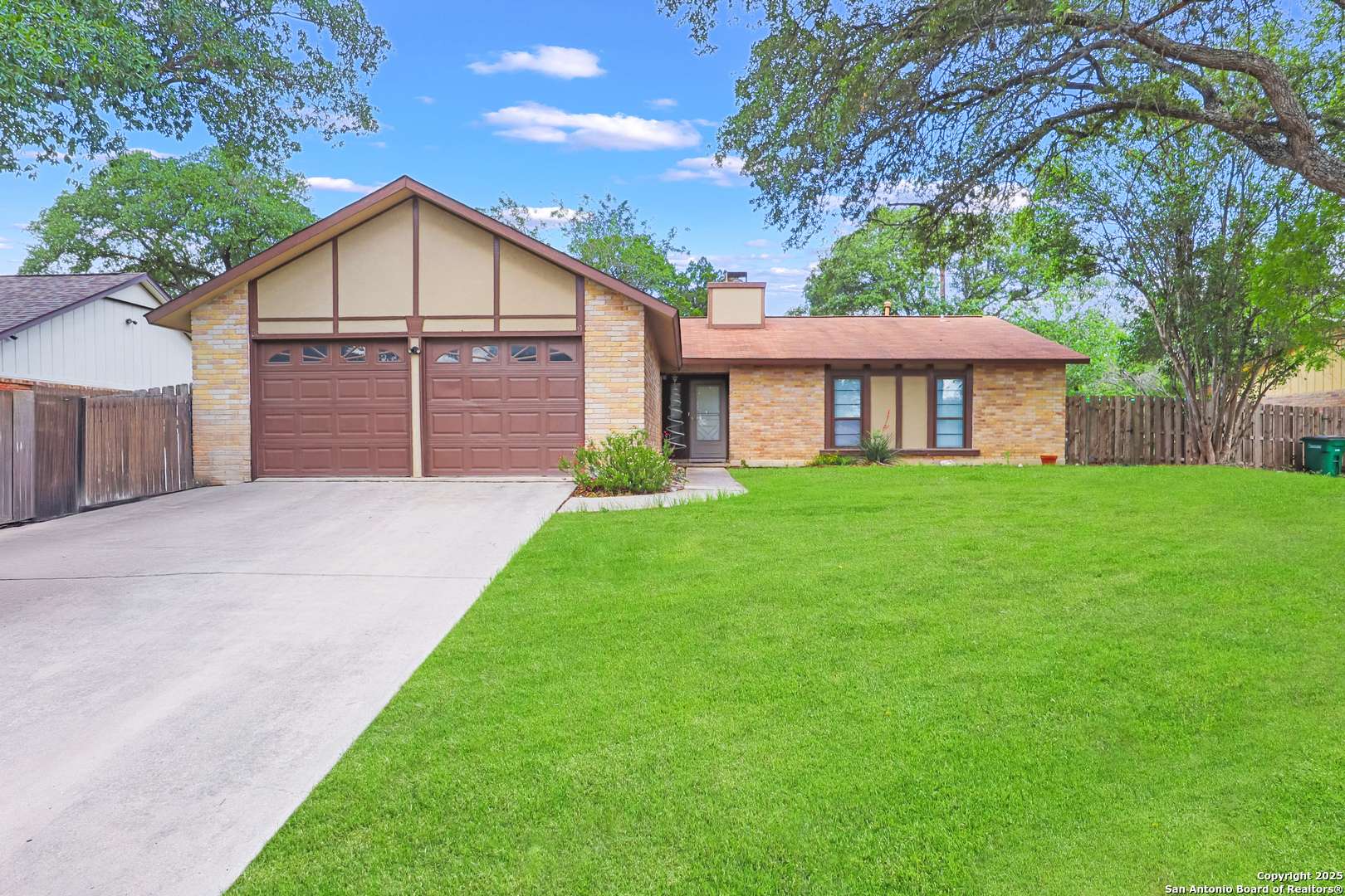 San Antonio, TX 78247,5827 Sun Ridge