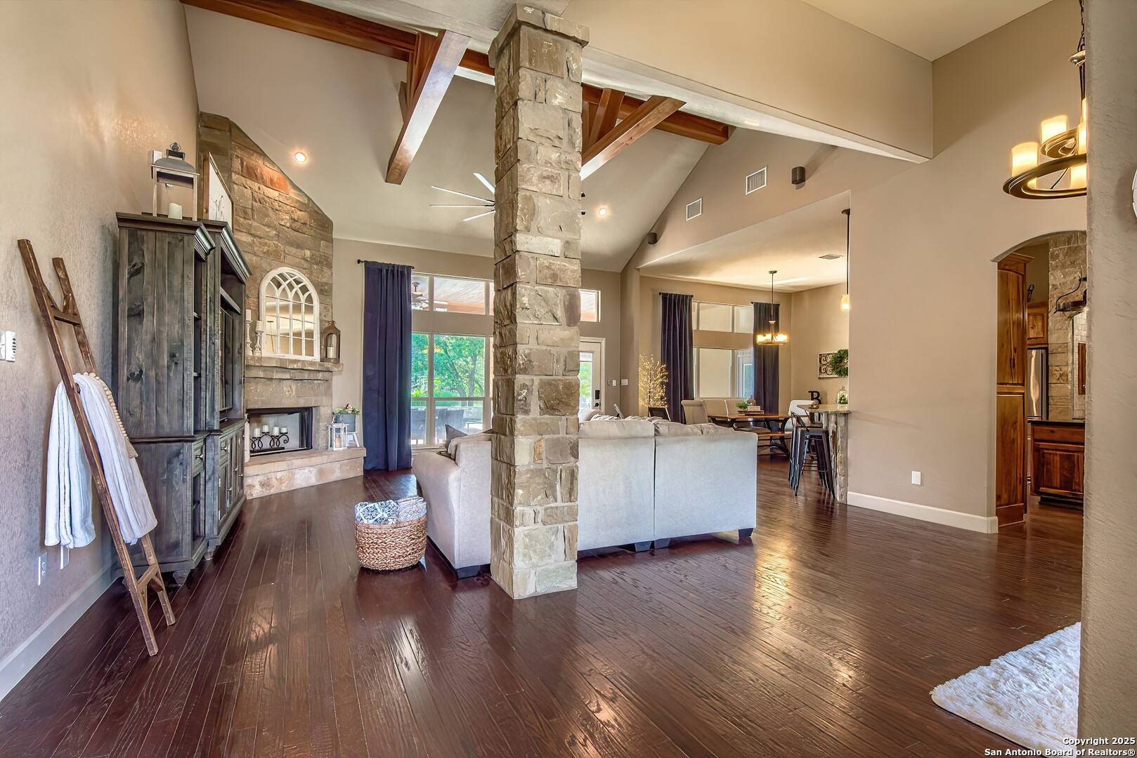 La Vernia, TX 78121,172 Woodlands
