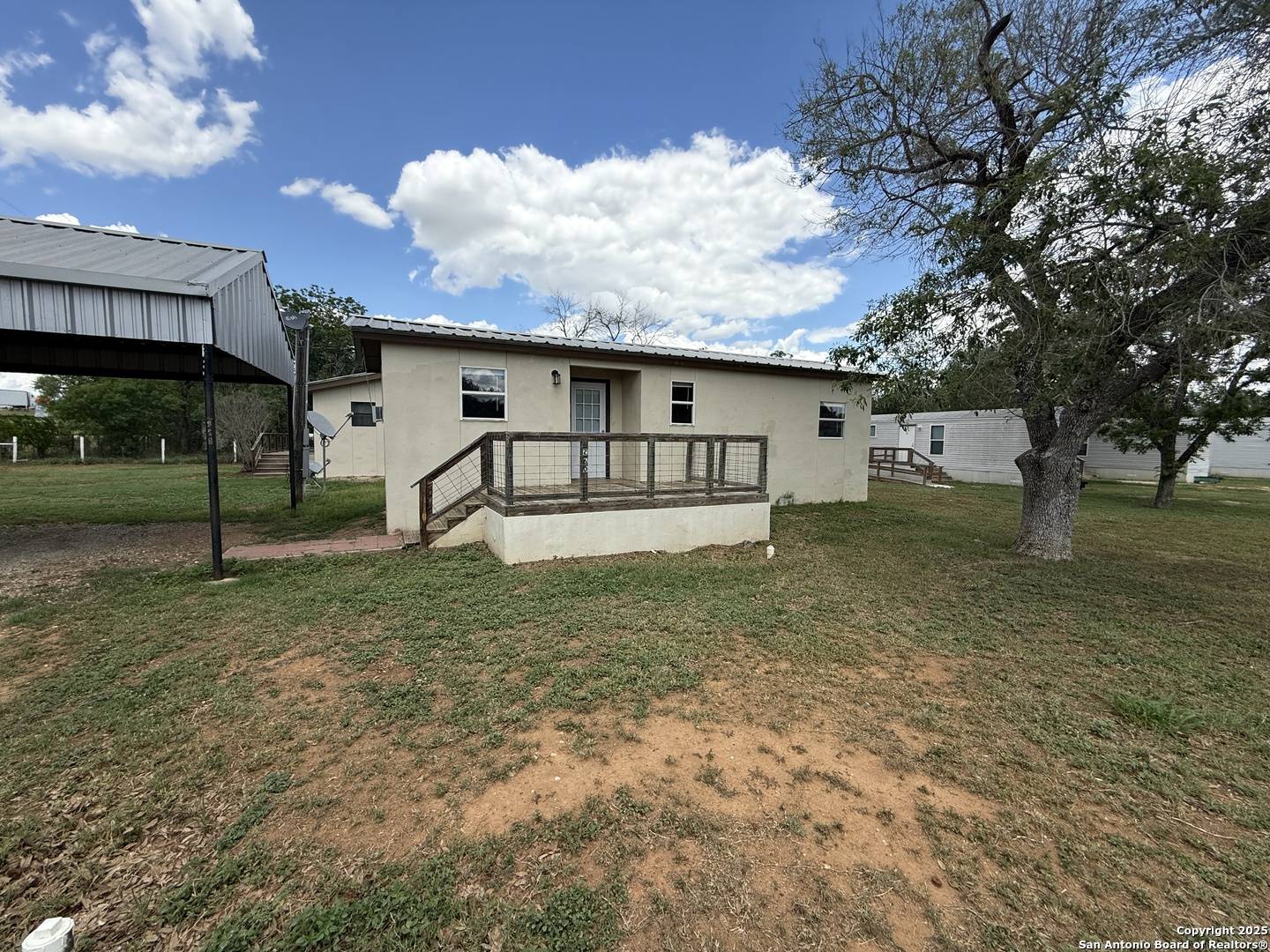 Moore, TX 78057,13338 Interstate 35