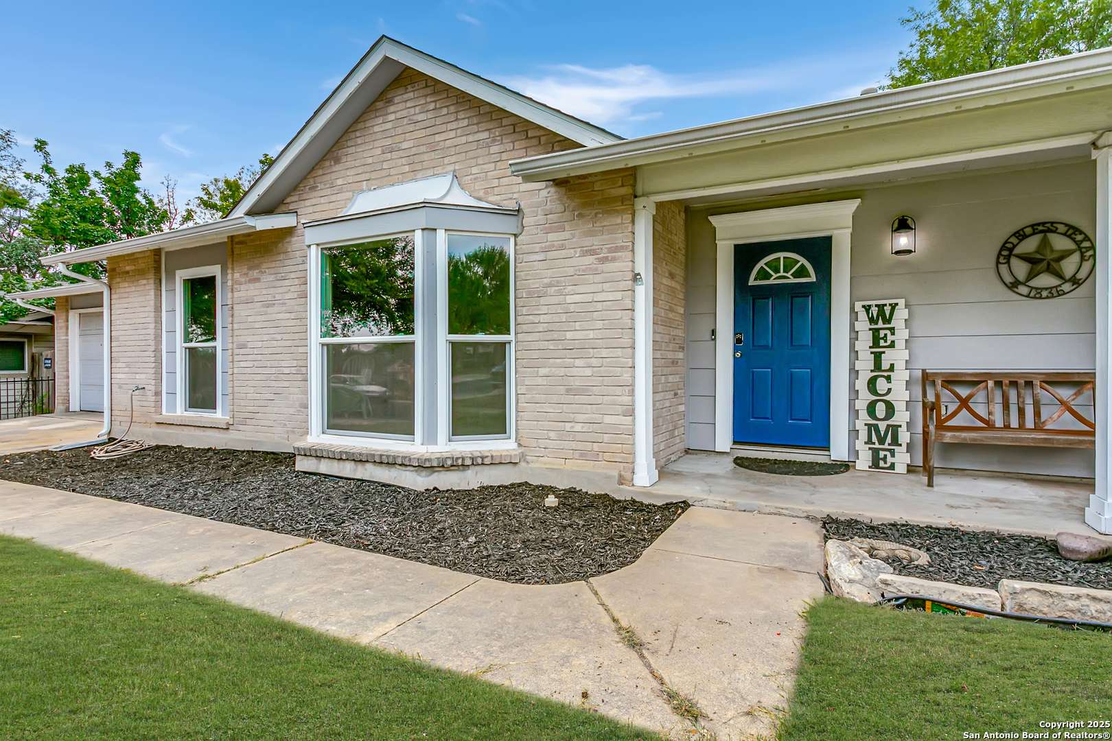 San Antonio, TX 78247,5815 Oak Run