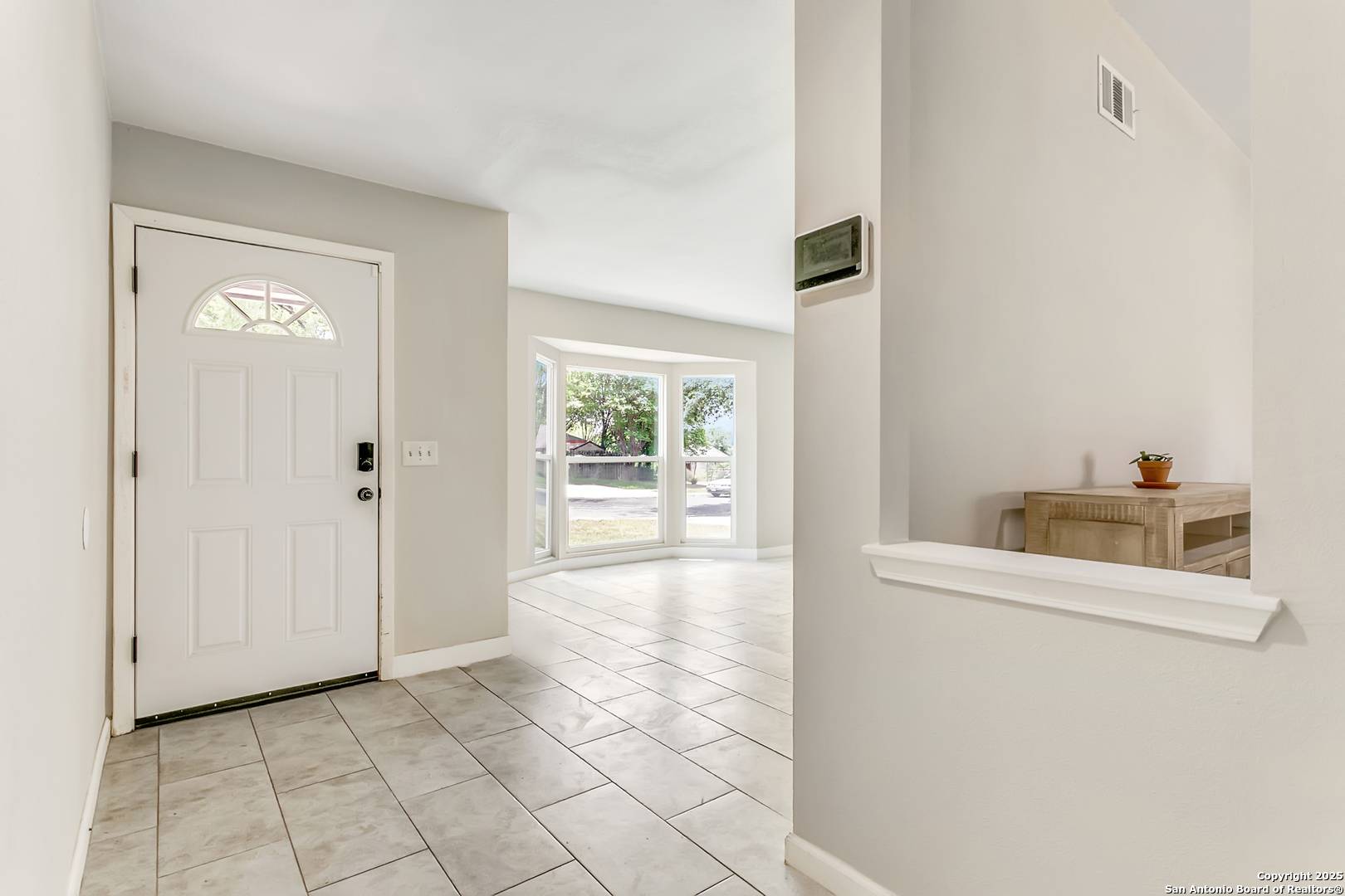 San Antonio, TX 78247,5815 Oak Run