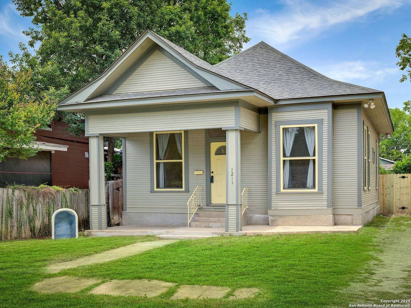 San Antonio, TX 78201,1211 Magnolia Ave