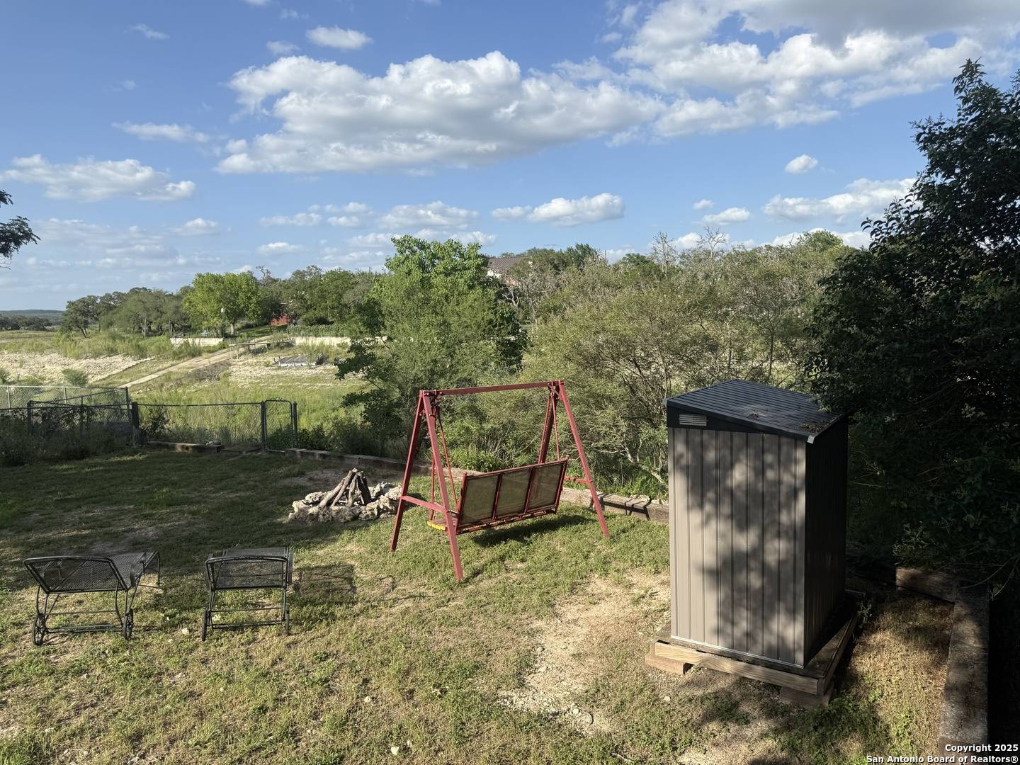 Lakehills, TX 78063,242 Thornton