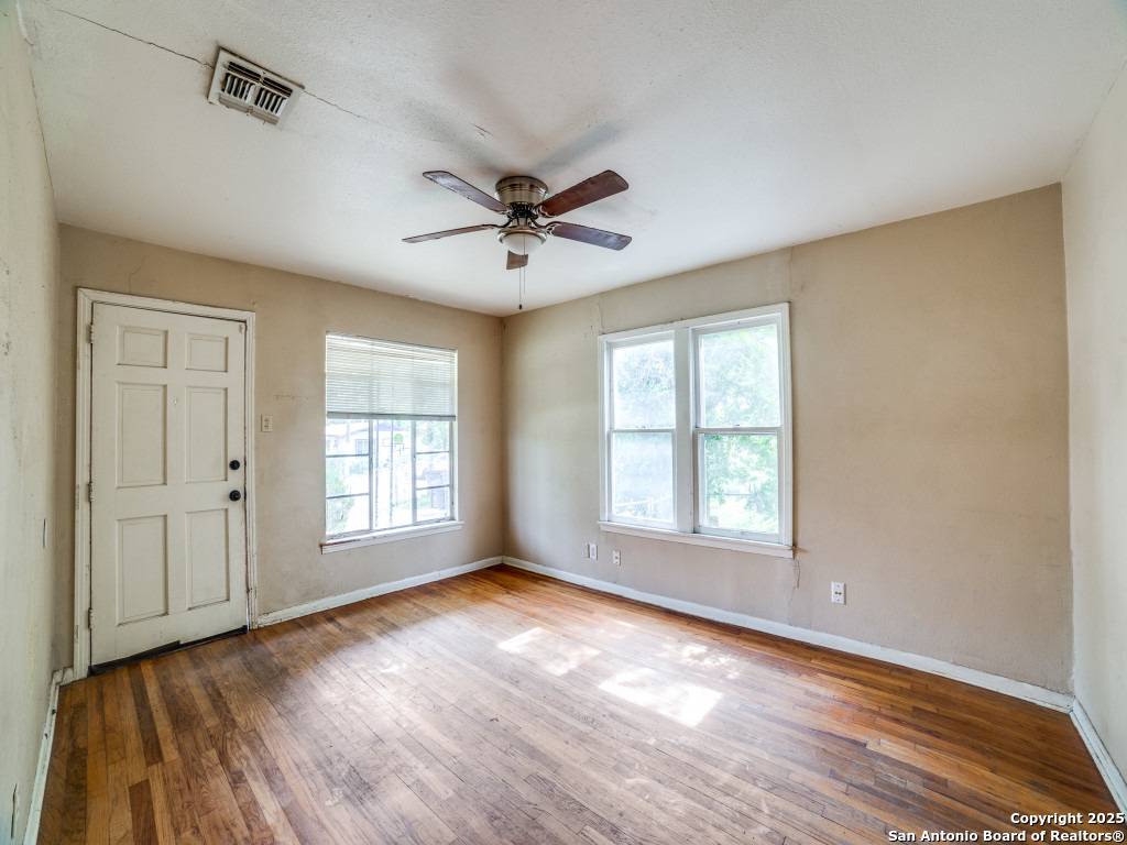 San Antonio, TX 78228,3527 Woodlawn