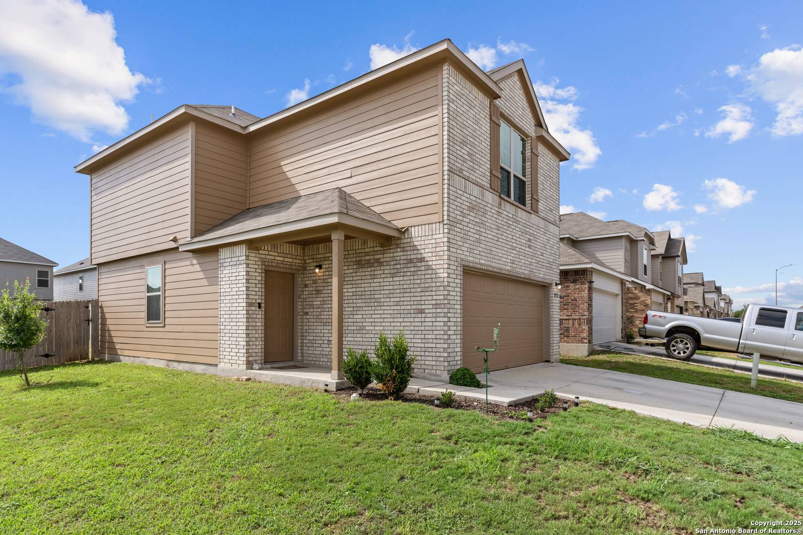 San Antonio, TX 78223,10502 green rock