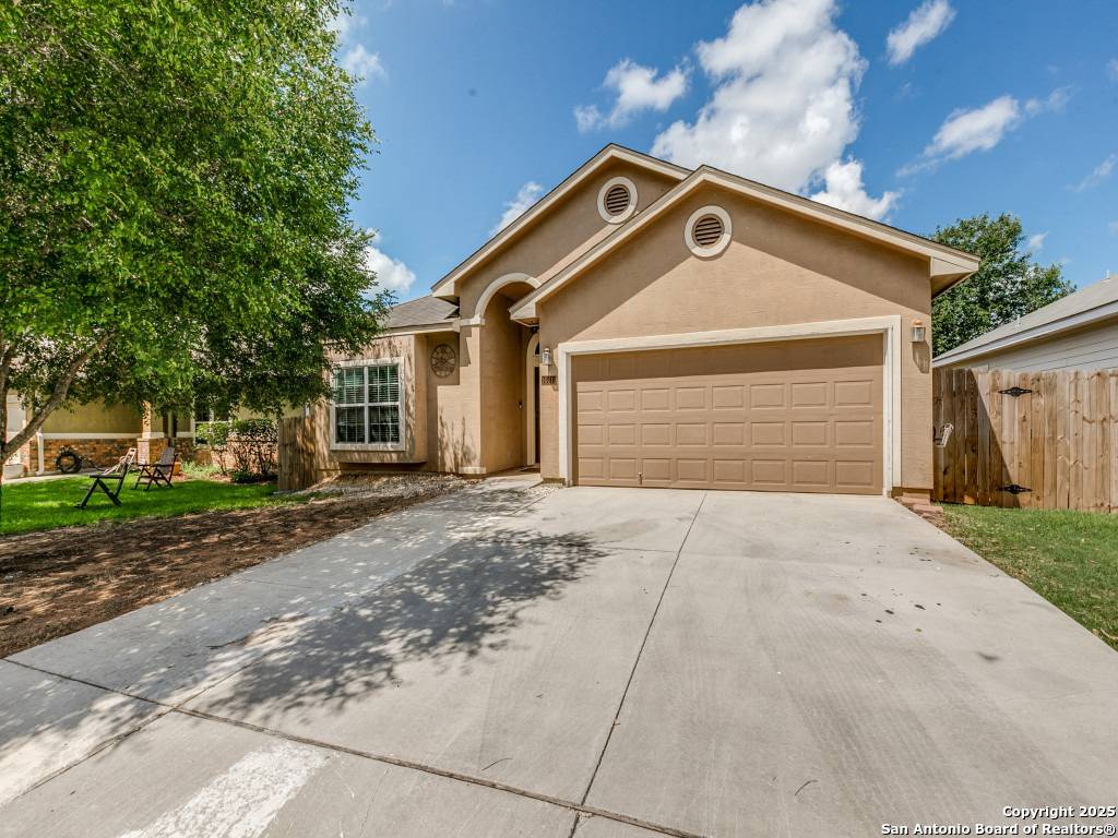 Elmendorf, TX 78112,14411 Corral