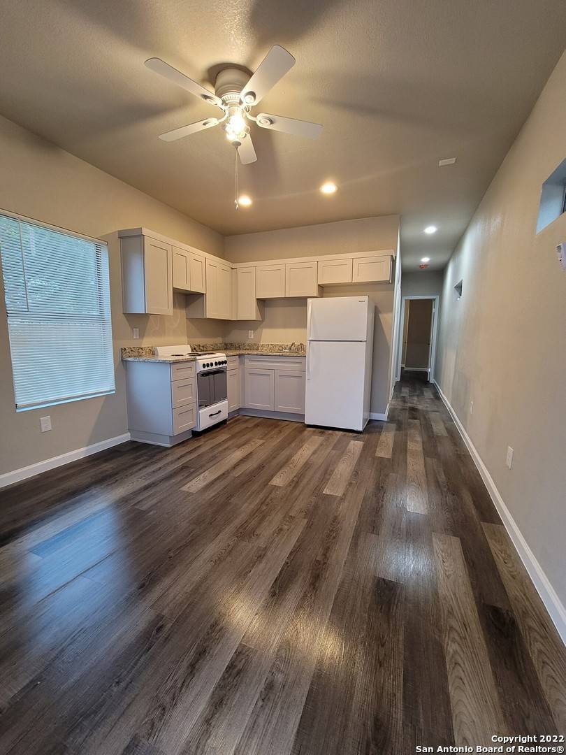 San Antonio, TX 78207,1712 Salinas St