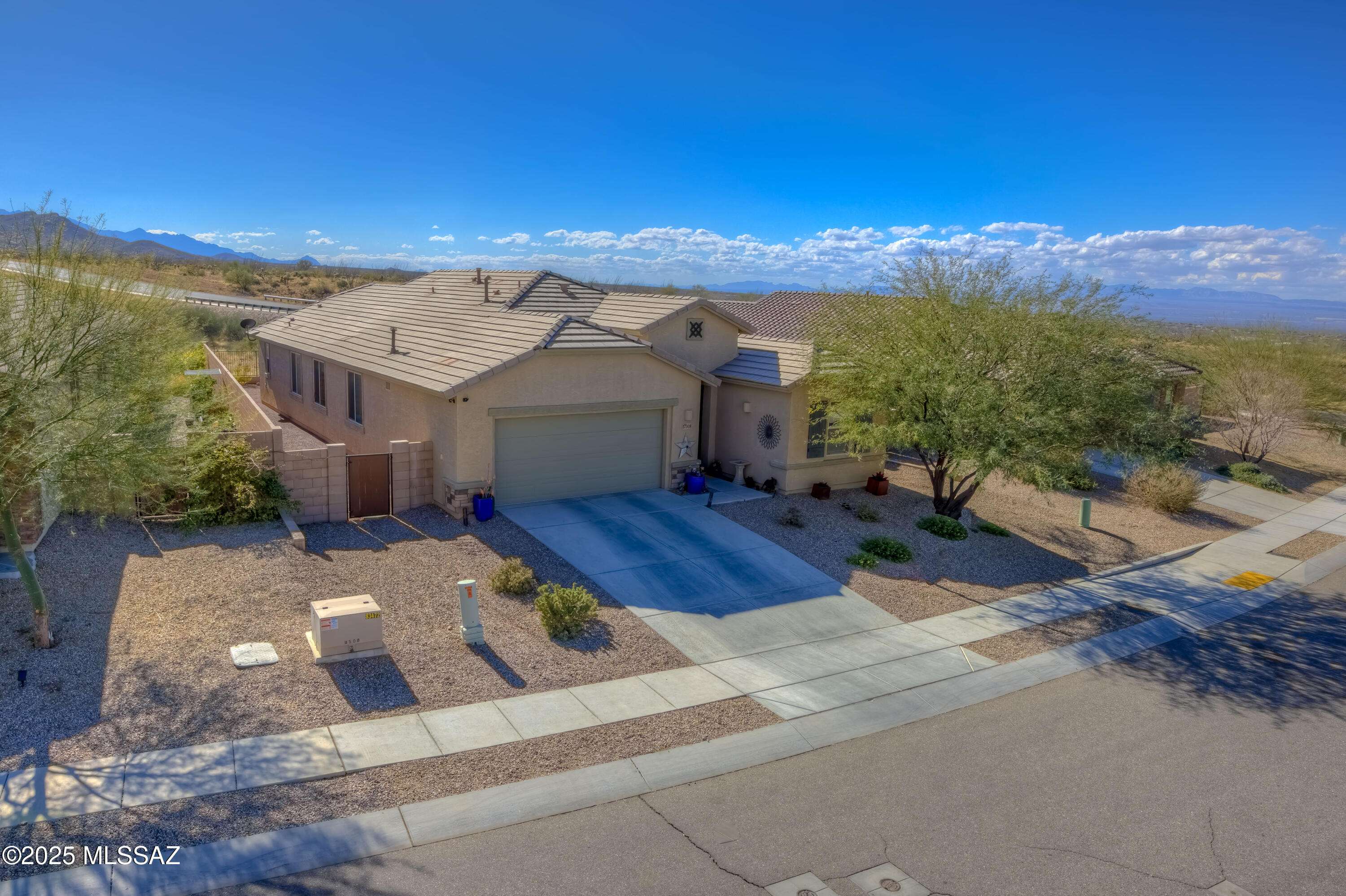 Vail, AZ 85641,17308 S Ironwood Bend Drive