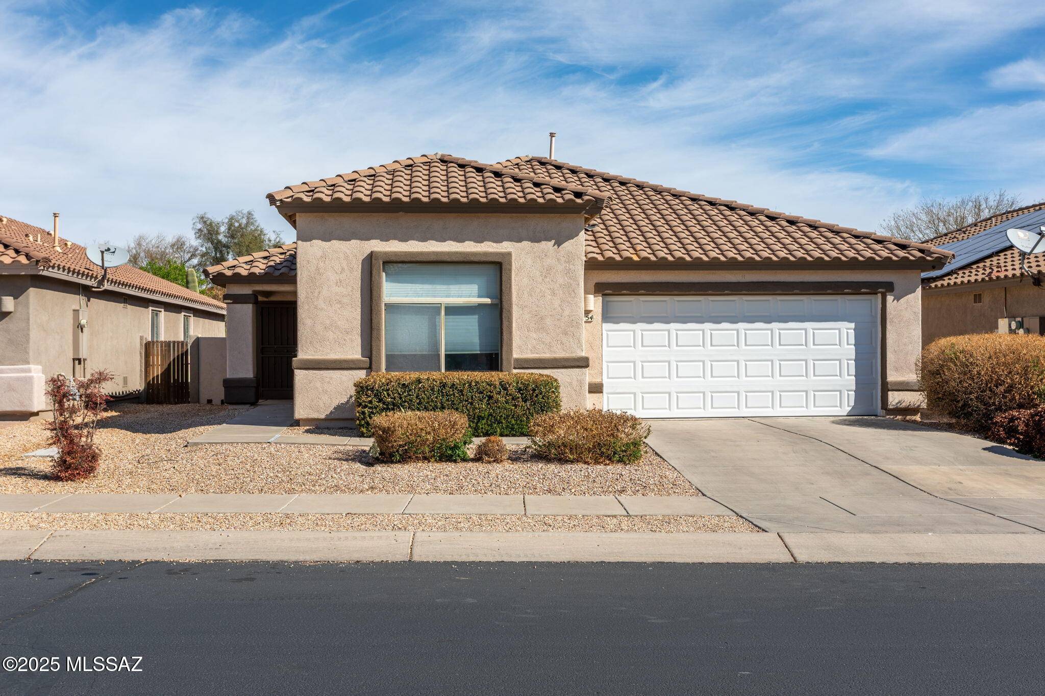 Sahuarita, AZ 85629,154 W Calle Patio Lindo