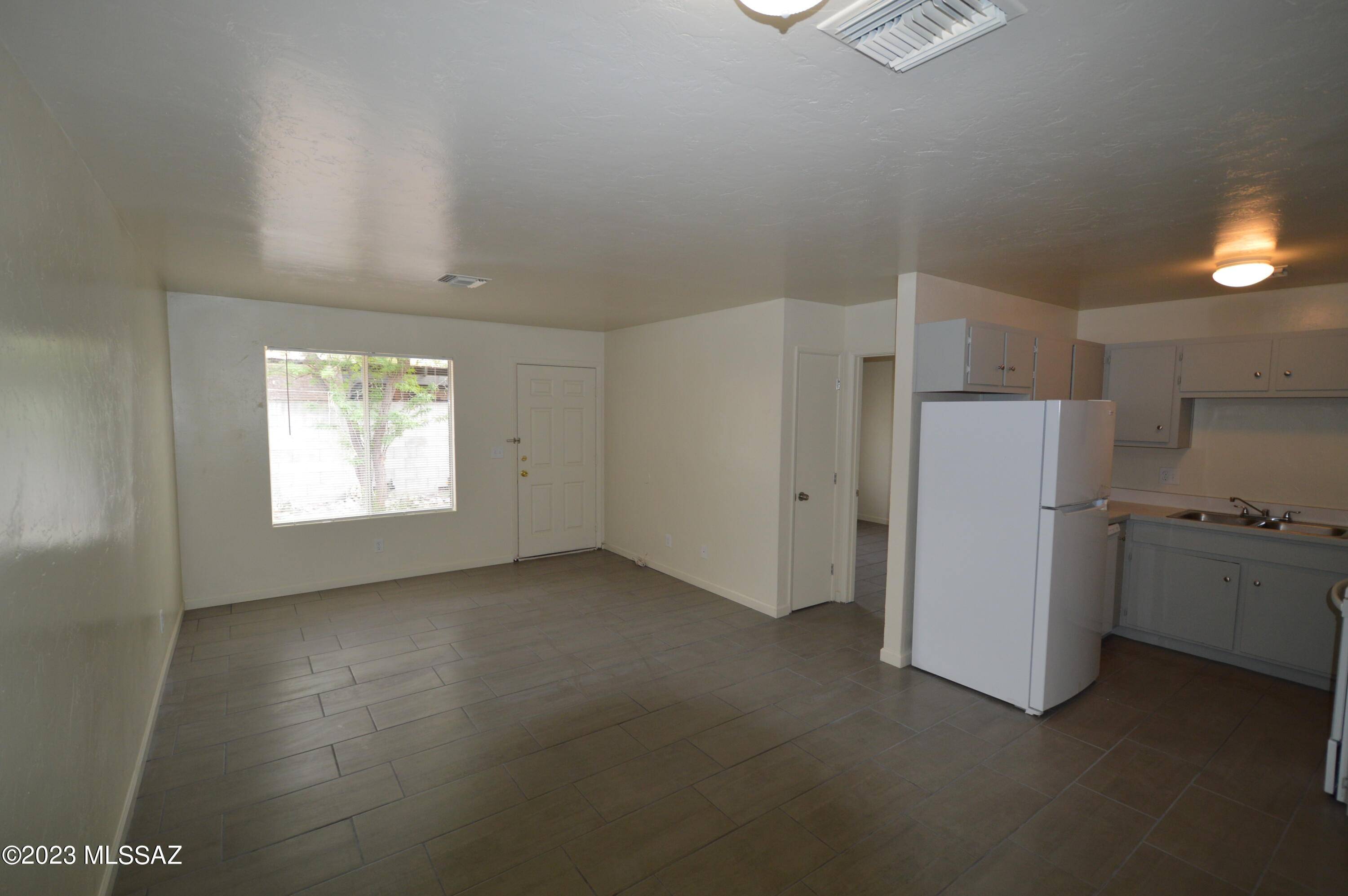 Tucson, AZ 85712,2736 N Orchard Avenue #1