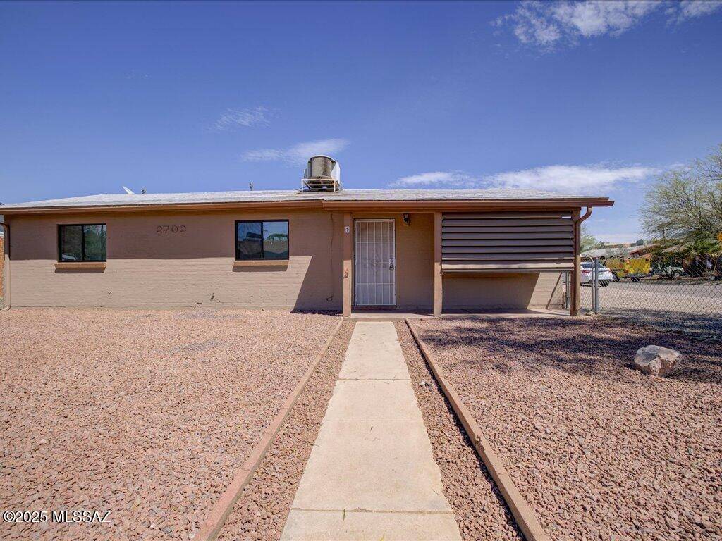 Tucson, AZ 85716,2702 N Dodge Boulevard